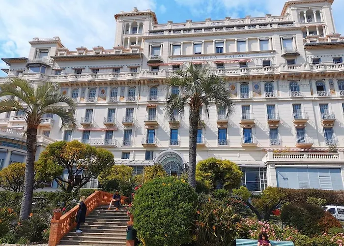 Riviera Palace Face דירה *