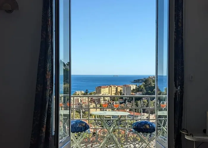 아파트 Riviera Palace Face