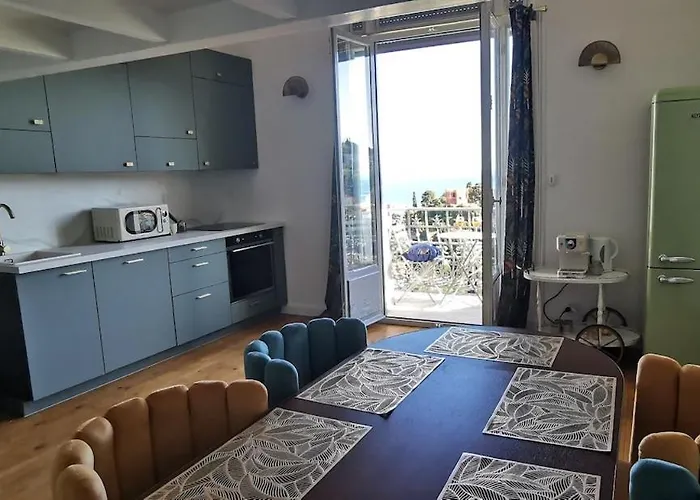 Riviera Palace Face * مينتون